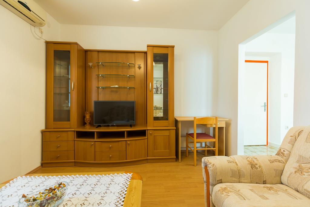 Anika Apartment Дубровник Екстериор снимка