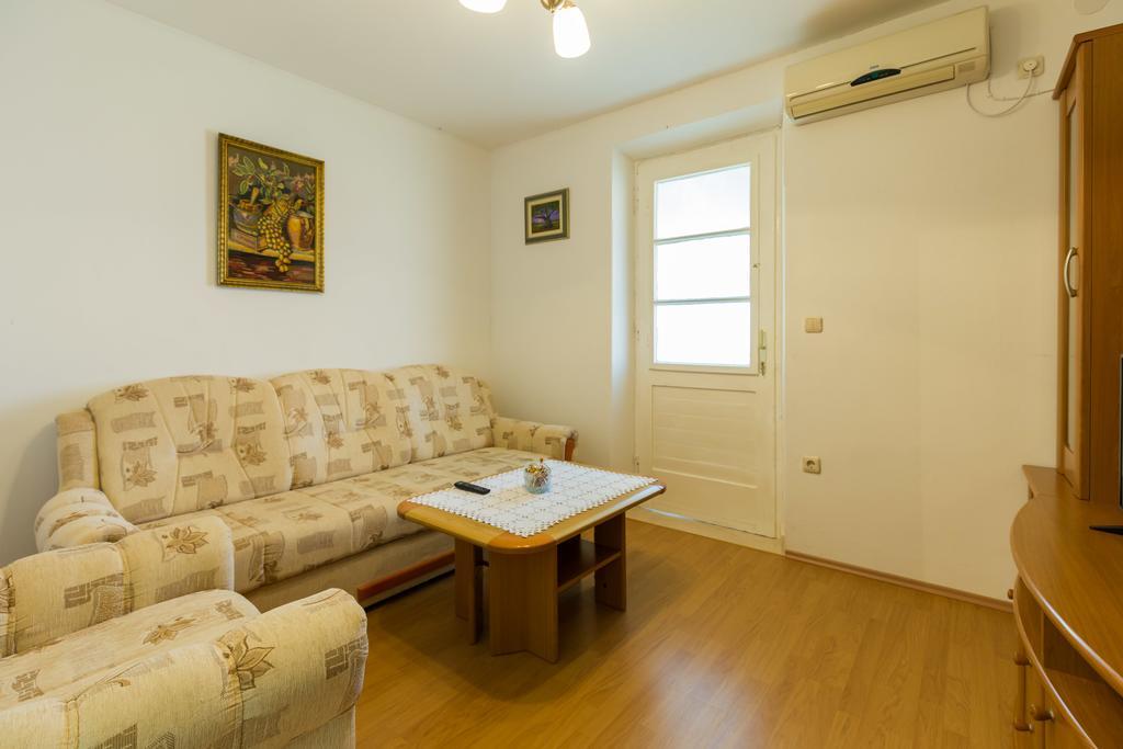 Anika Apartment Дубровник Екстериор снимка