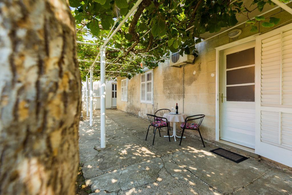 Anika Apartment Дубровник Екстериор снимка