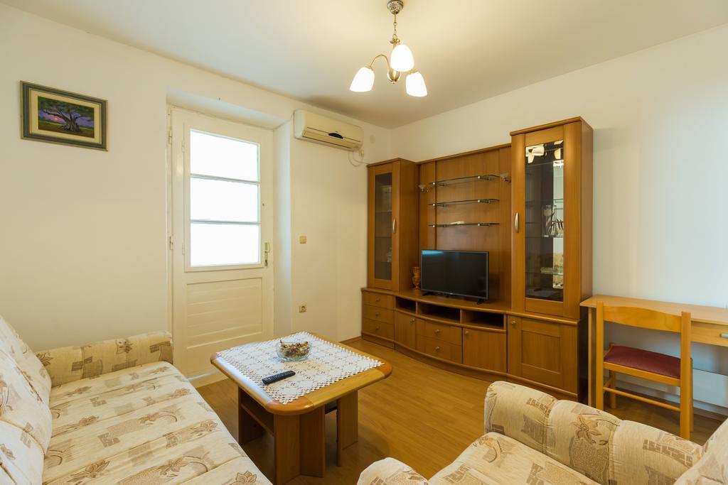 Anika Apartment Дубровник Екстериор снимка