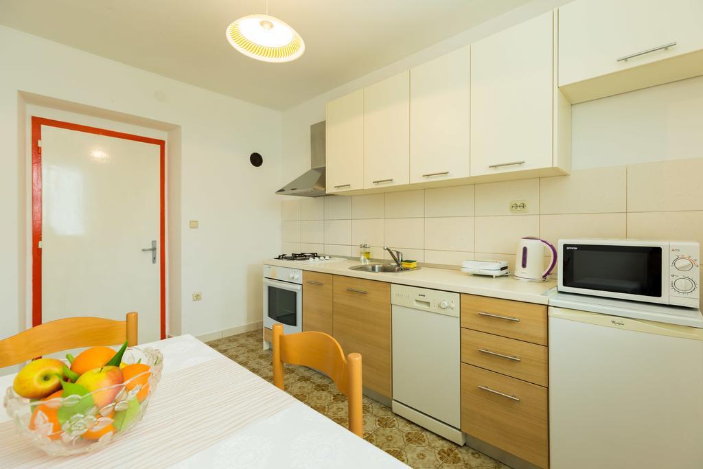 Anika Apartment Дубровник Екстериор снимка
