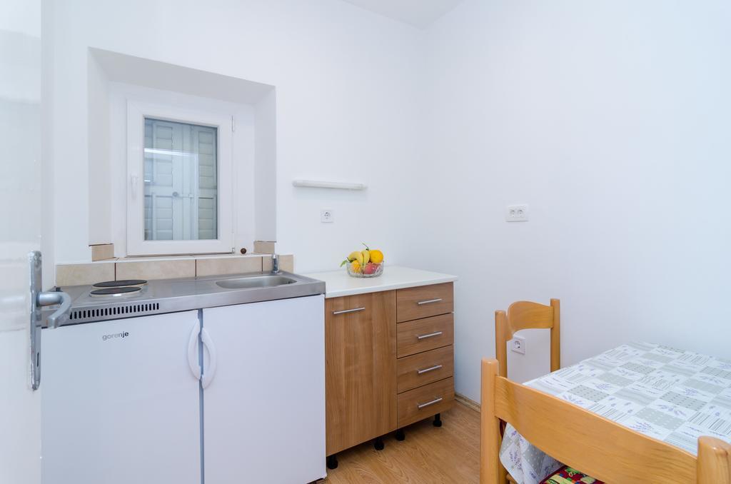 Anika Apartment Дубровник Екстериор снимка